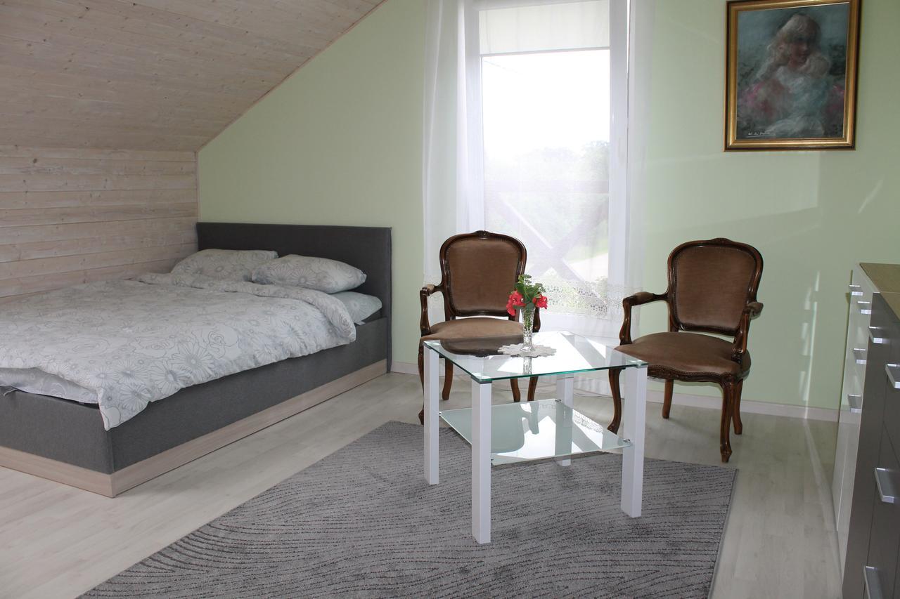 Viesu Nams Amrai Hotell Ventspils Eksteriør bilde
