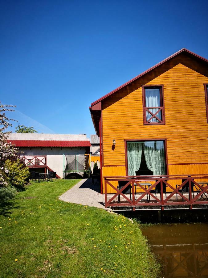 Viesu Nams Amrai Hotell Ventspils Eksteriør bilde
